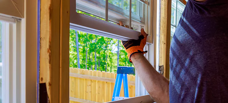 >Bay Window Curtain Rail Track in Lakeland, FL